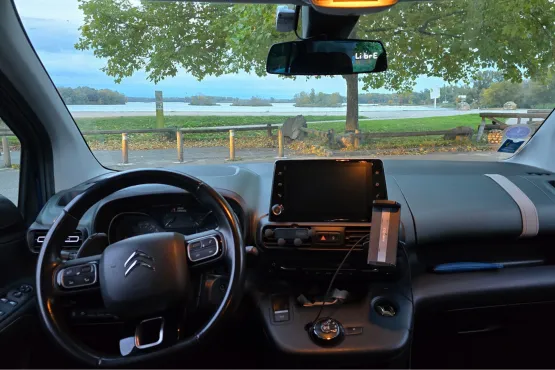 chauffeur taxi vaulxenvelin tpmr interieur tout confort